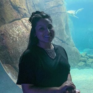 Meet your Posher, Vicky